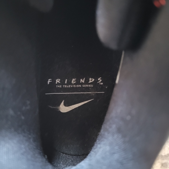 Nike Kyrie 5 'Friends' Size 8.5 - Picture 9 of 10